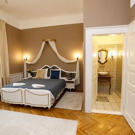Villabaroque_Eger Bagian luar foto