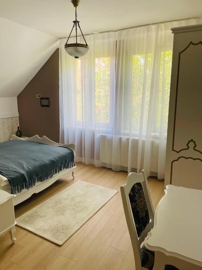 Villabaroque_Eger Bagian luar foto