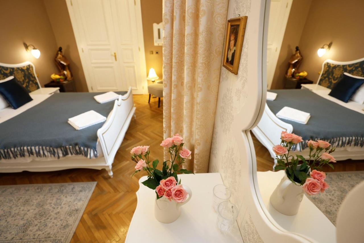 Villabaroque_Eger Bagian luar foto